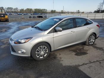  Salvage Ford Focus