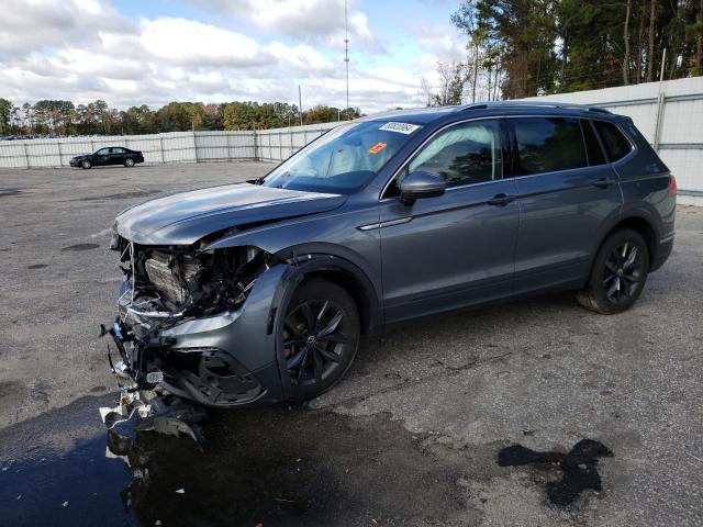  Salvage Volkswagen Tiguan