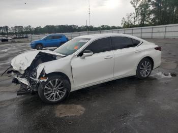  Salvage Lexus Es