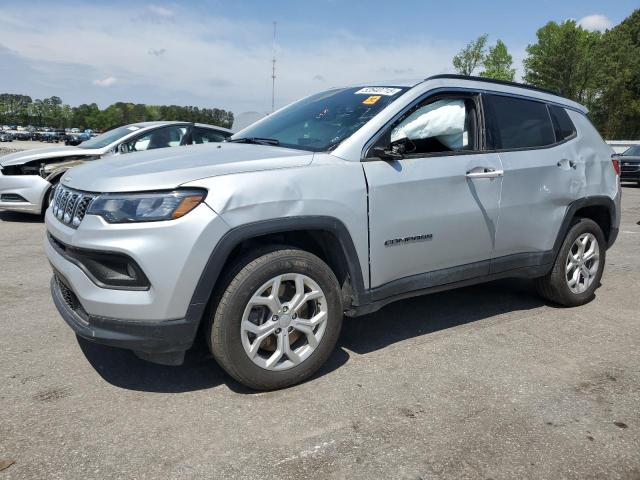  Salvage Jeep Compass