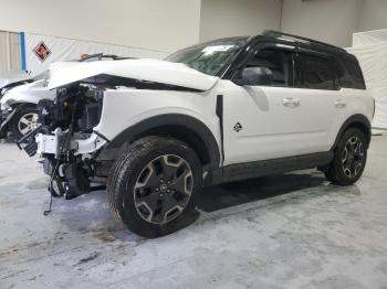  Salvage Ford Bronco