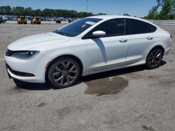  Salvage Chrysler 200