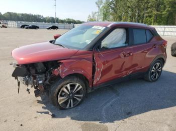  Salvage Nissan Kicks