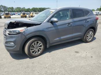  Salvage Hyundai TUCSON