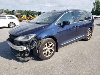  Salvage Chrysler Pacifica