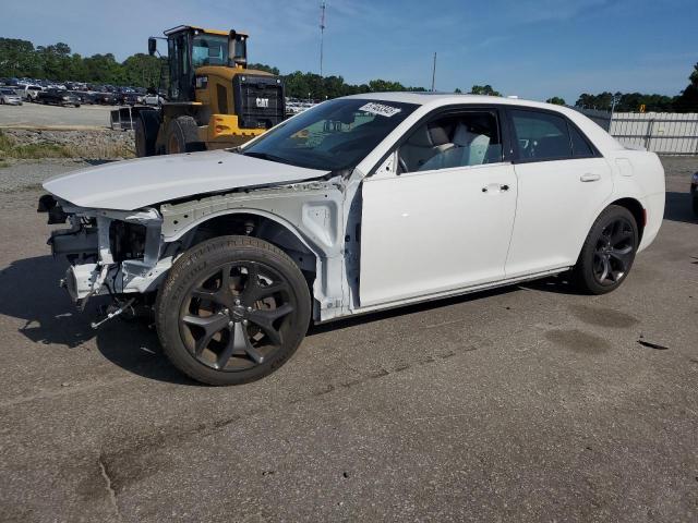  Salvage Chrysler 300