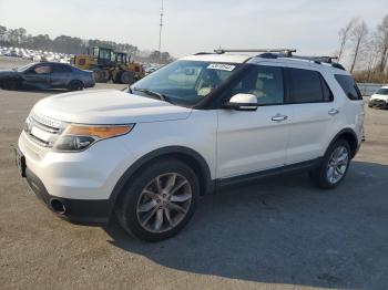  Salvage Ford Explorer