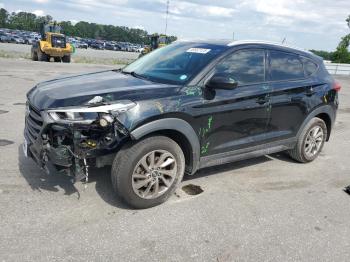  Salvage Hyundai TUCSON