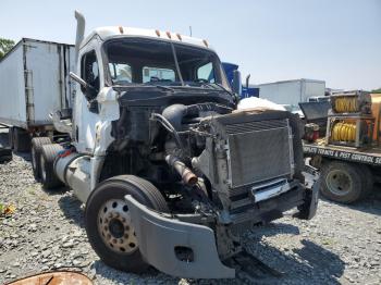  Salvage Freightliner Cascadia 1