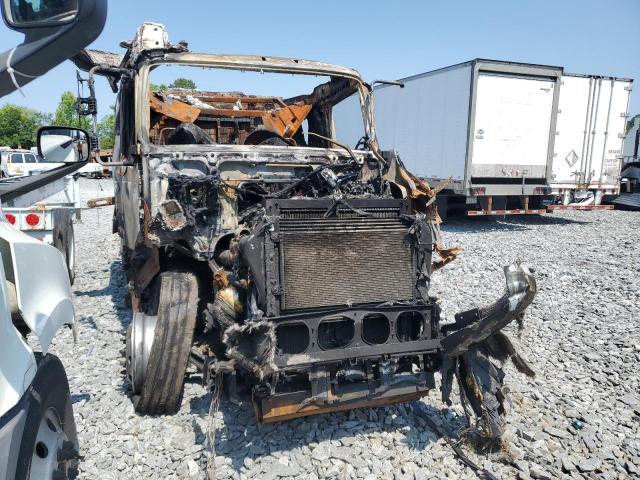  Salvage Volvo Vn