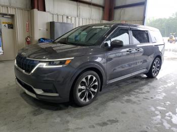  Salvage Kia Carnival