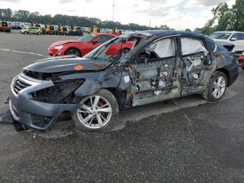  Salvage Nissan Altima