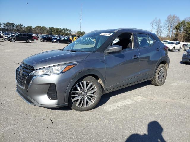  Salvage Nissan Kicks