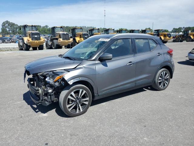  Salvage Nissan Kicks