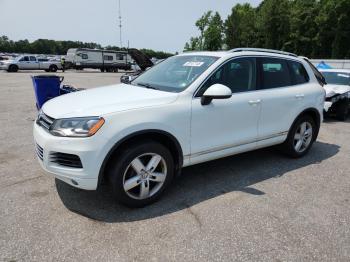  Salvage Volkswagen Touareg