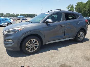  Salvage Hyundai TUCSON
