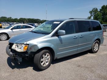  Salvage Chrysler Minivan