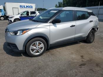  Salvage Nissan Kicks