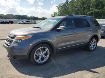  Salvage Ford Explorer