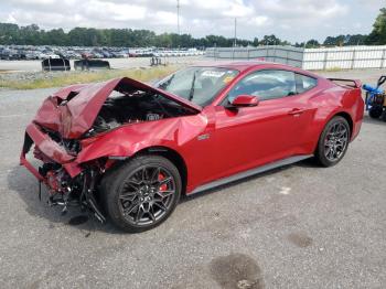  Salvage Ford Mustang
