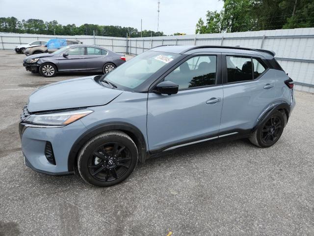  Salvage Nissan Kicks