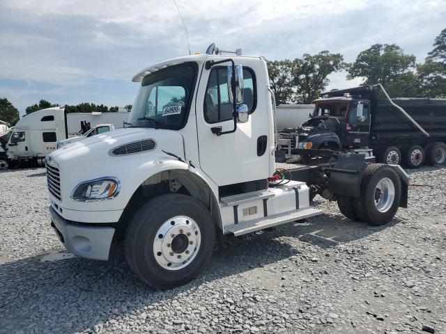  Salvage Freightliner M2 106 Med