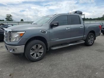  Salvage Nissan Titan