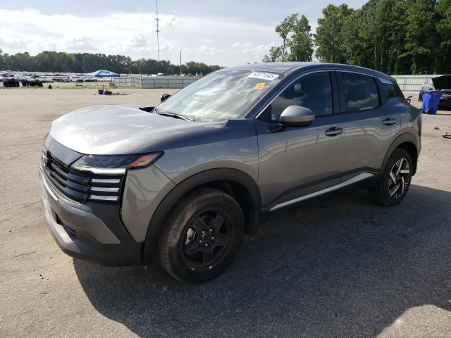  Salvage Nissan Kicks