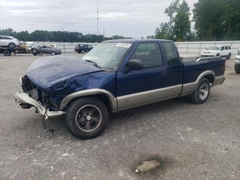  Salvage Chevrolet S-10