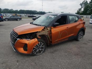 Salvage Nissan Kicks
