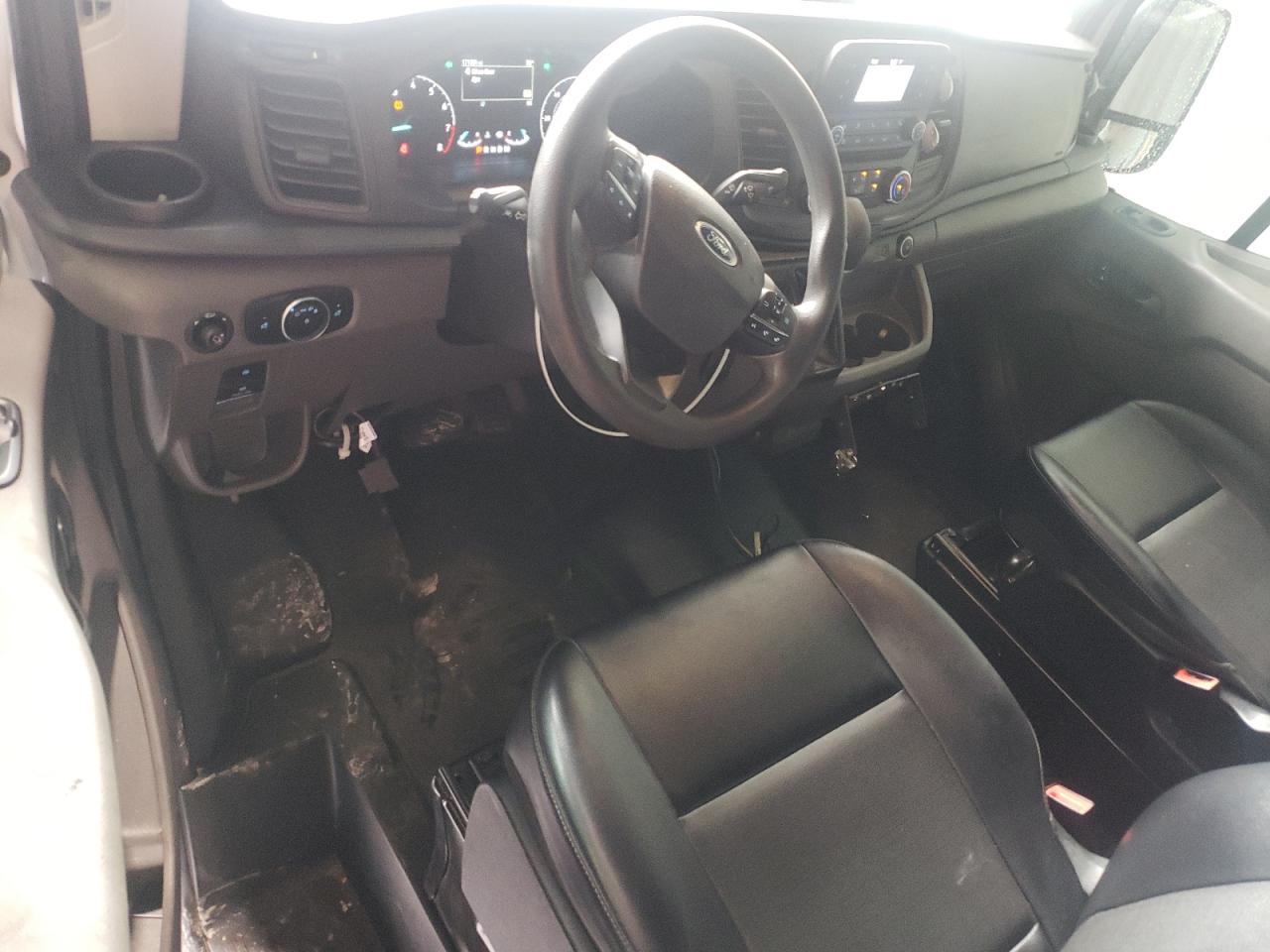 Ford Transit T-350 Image 3