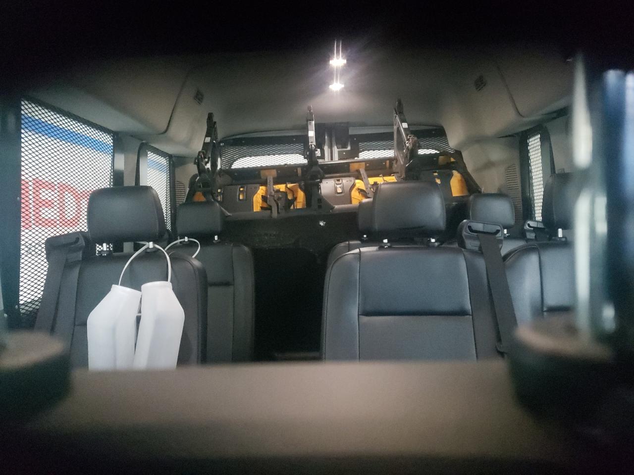 Ford Transit T-350 Image 9