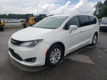  Salvage Chrysler Pacifica