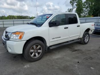  Salvage Nissan Titan