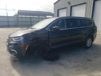  Salvage Chrysler Pacifica