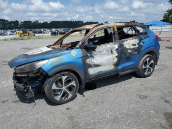  Salvage Hyundai TUCSON