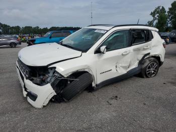  Salvage Jeep Compass