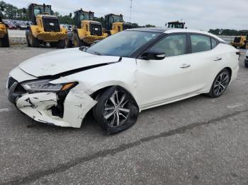  Salvage Nissan Maxima
