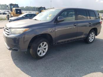  Salvage Toyota Highlander