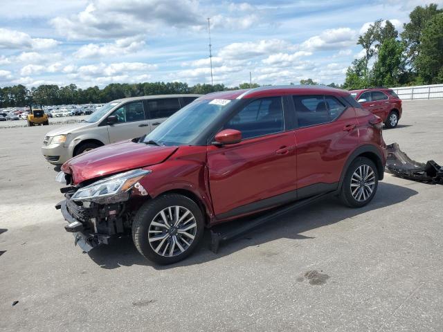  Salvage Nissan Kicks
