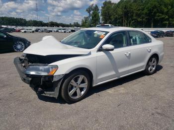  Salvage Volkswagen Passat