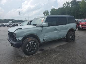  Salvage Ford Bronco