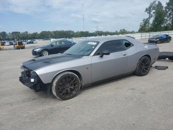  Salvage Dodge Challenger