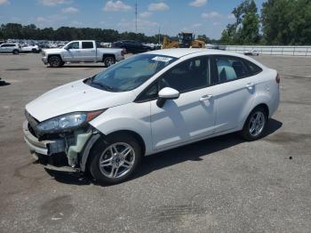  Salvage Ford Fiesta