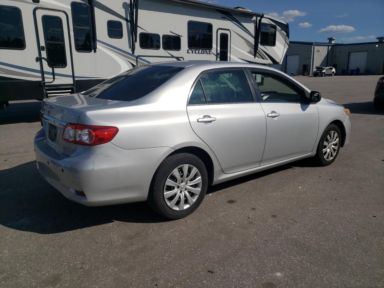 Toyota Corolla Base Image 2