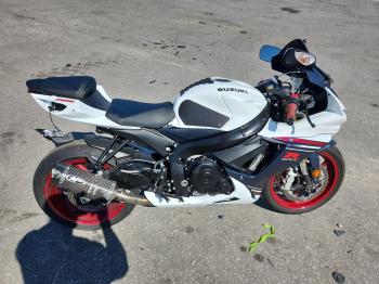  Salvage Suzuki Gsxr750