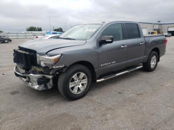  Salvage Nissan Titan