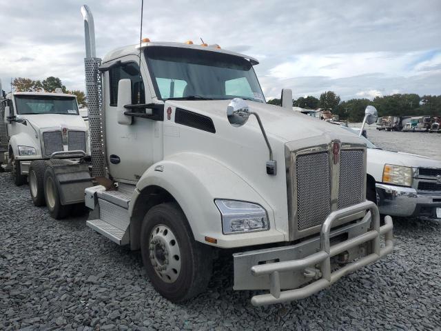  Salvage Kenworth T880