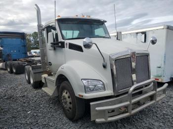  Salvage Kenworth T880