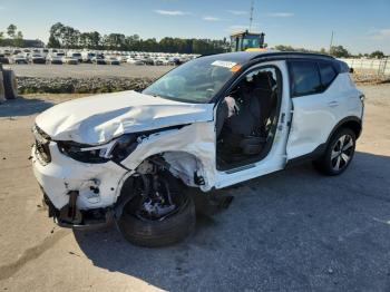  Salvage Volvo XC40